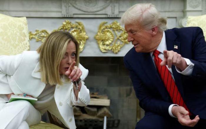 Ông Trump tung ảnh chế về nữ Thủ tướng Italy, dư luận dậy sóng