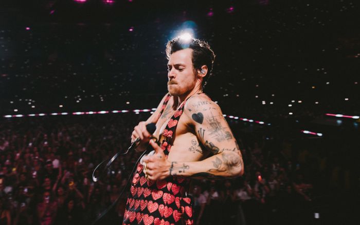 Harry Styles lập kỷ lục Guinness mới tại Wembley