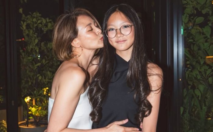Con gái siêu mẫu Yano Shiho gây chú ý ở tuổi 14