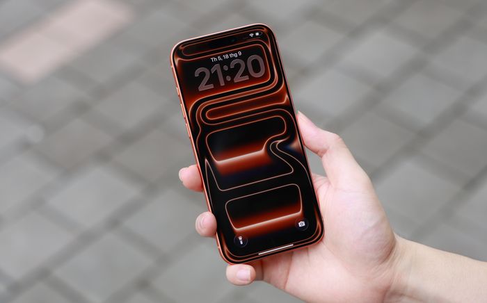 iPhone 17 trước áp lực iPhone mới: Khi nào nên chờ, khi nào nên mua ngay?