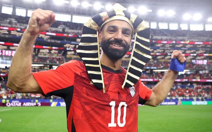 Salah xứng đáng được đứng cùng Messi và Ronaldo