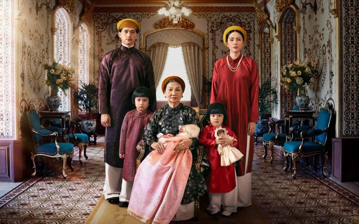 Hoàng Hậu Cuối Cùng tung poster đầu tiên