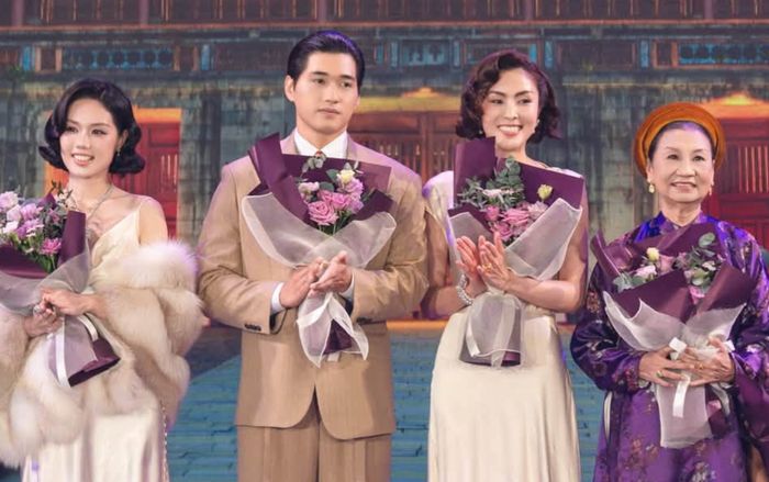 6 năm nghiên cứu của ê kíp Hoàng Hậu Cuối Cùng liệu đã đủ thuyết phục?
