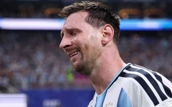 Nước mắt Messi