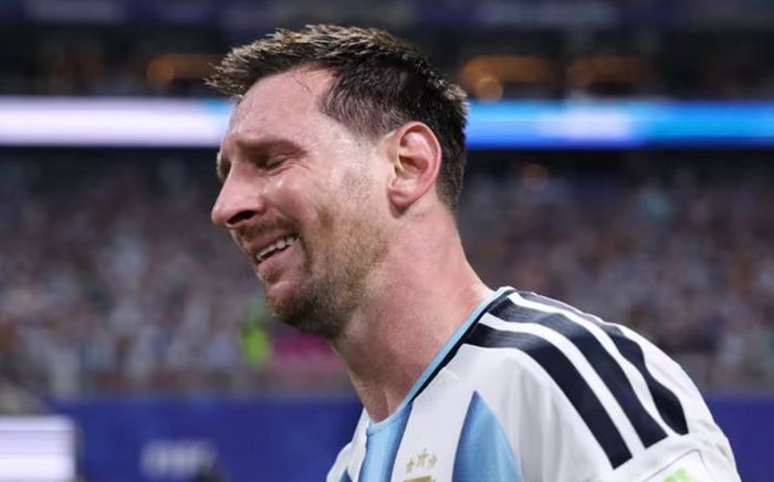 HLV Scaloni nói cực hay về Messi sau màn ngược dòng kỳ diệu của Argentina