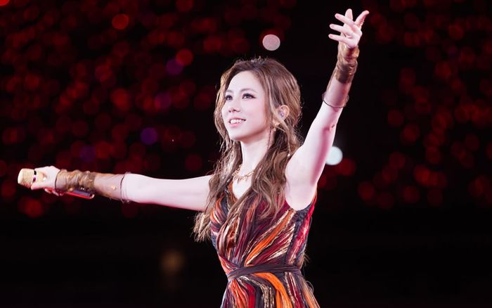 Hủy ba đêm concert do bão, Đặng Tử Kỳ có hành động ghi điểm tuyệt đối