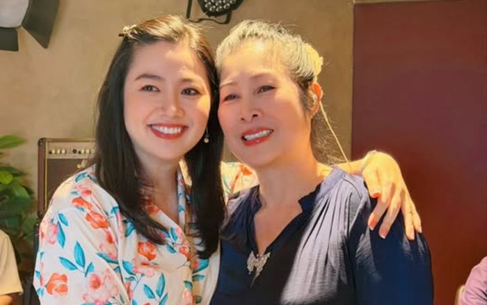 NSND Hồng Vân thân thiết bên nữ diễn viên vừa 'bỏ túi' 145 tỷ đồng
