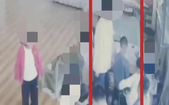 Phát hiện chân con đầy vết bầm, người cha xem camera rồi 'chết lặng' trước hành động của cô giáo