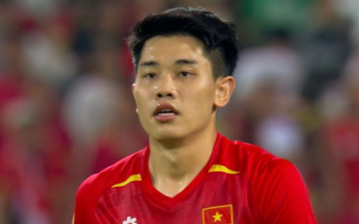 Đình Bắc thừa nhận HLV Kim Sang Sik đã đúng