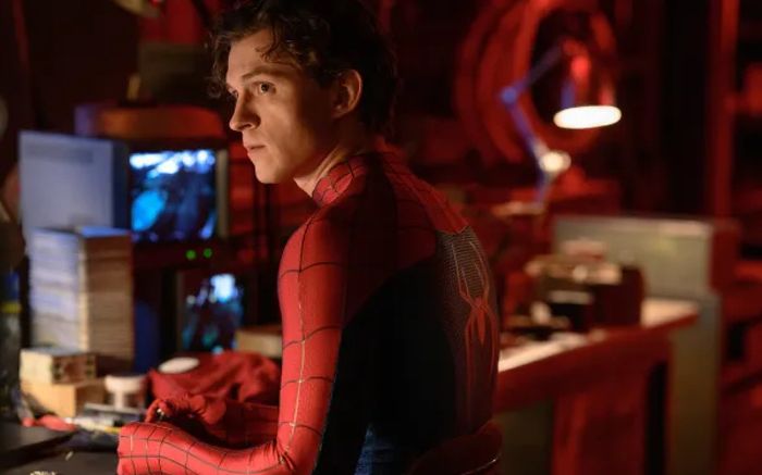 Cảnh hậu credit Spider-Man hé lộ tương lai của Tom Holland trong MCU