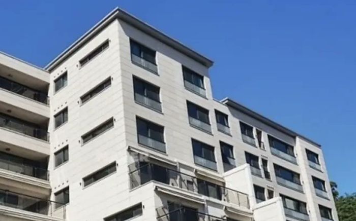 Nam ca sĩ nổi tiếng vừa bán nhà, lời hơn 150 tỷ đồng