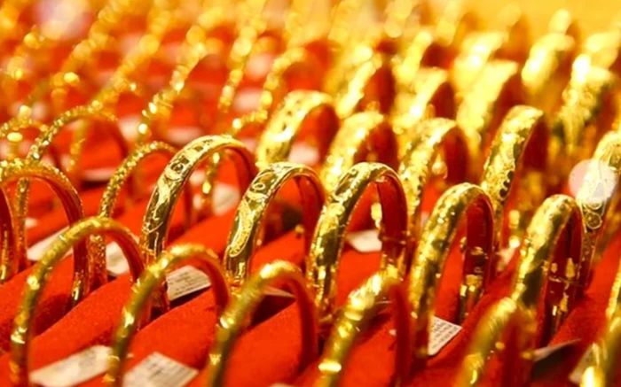 Tin tài chính hôm nay 10/8: Vàng đảo chiều giảm, USD tại ngân hàng giảm nhẹ
