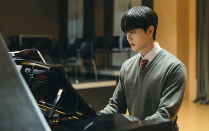 Song Kang hé lộ lý do chọn 'Bốn tay, hai bản Sonatas'