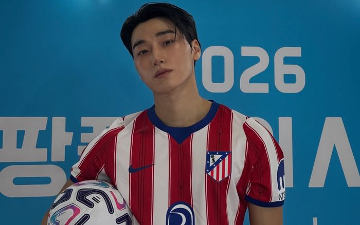 Nam thần tượng hot nhất ATEEZ gây tranh cãi
