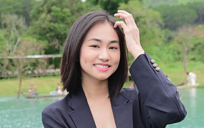 Ngân Hoà hạnh phúc báo tin vui