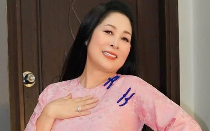 Số tiền hơn 400 tỷ đồng của NSND Hồng Vân trước khi thông báo đi Úc