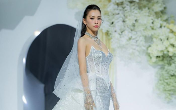 Tiểu Vy đón tin vui ở tuổi 26