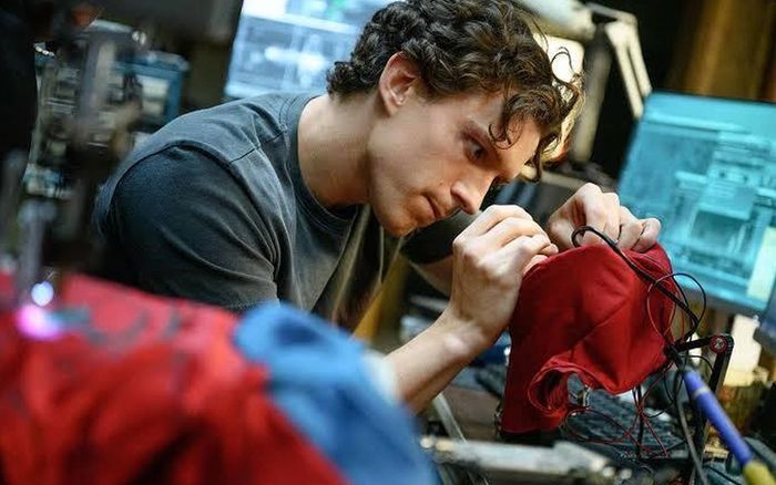 Spider-Man hướng tới kỷ lục 2,7 tỷ USD