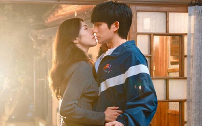 Kẹo Ngọt Tình yêu vươn top 1 Hàn Quốc, vượt Lời Nguyền Đông Cung và Đặc Vụ Kim