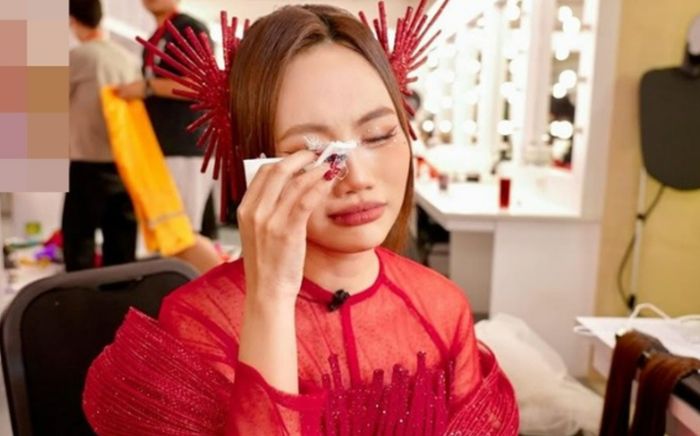 Phương Mỹ Chi gây tiếc nuối sau số tiền 242 tỷ đồng