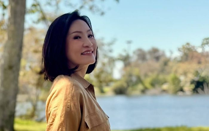 Hồng Đào hạnh phúc trở về Mỹ sau kết thúc với mỹ nam Mưa đỏ