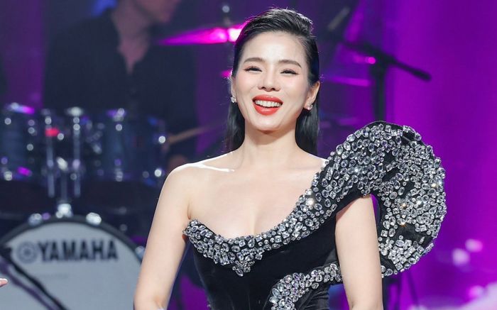Lệ Quyên thành 'thí sinh' Miss World