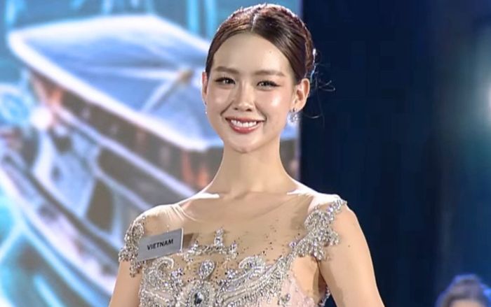 Bảo Ngọc nổi bật giữa 111 thí sinh ở khai mạc Miss World
