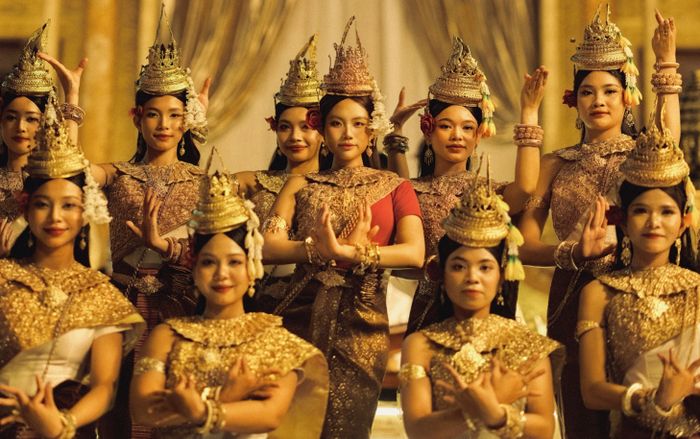 Giải mã văn hóa Khmer Nam Bộ trong MV của Phương Mỹ Chi