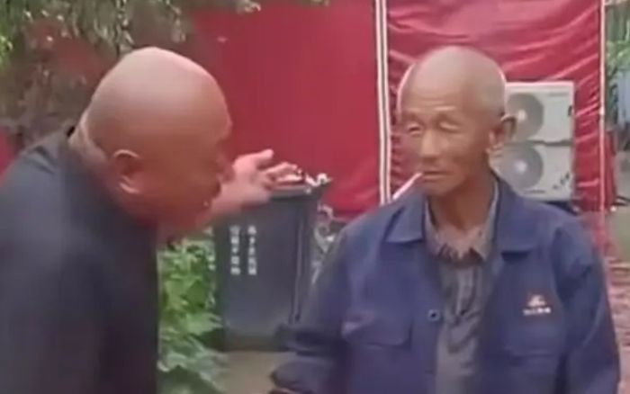 Ông nội đặt 35 bàn tiệc mừng cháu đậu đại học, cảnh tượng sau đó khiến gia đình sốc nặng