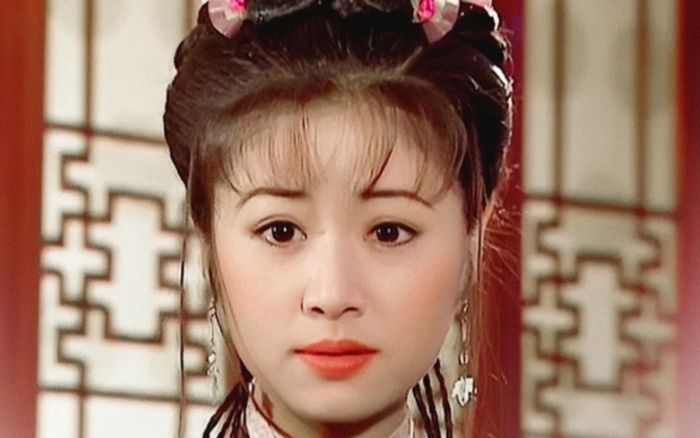 Những cảnh Hoàn Châu Cách Cách khiến khán giả bật khóc sau nhiều năm