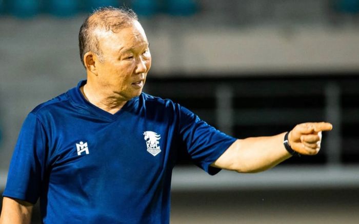 CĐV Thái Lan phản ứng khi HLV Park Hang Seo giúp đội nhà thắng đậm HAGL