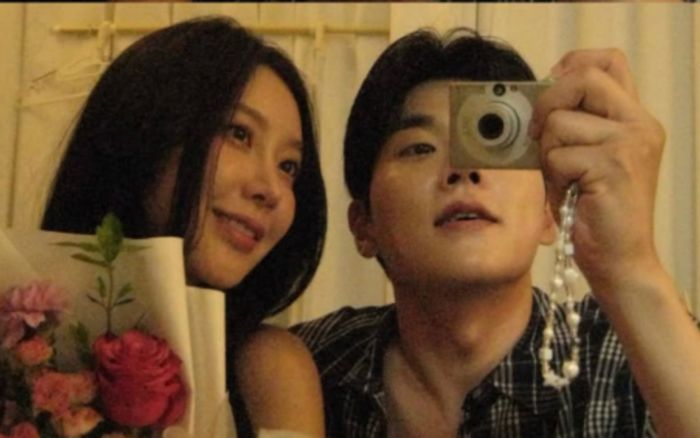 Nam MC Lee In Kwon công khai hẹn hò Hoa hậu Hàn Quốc