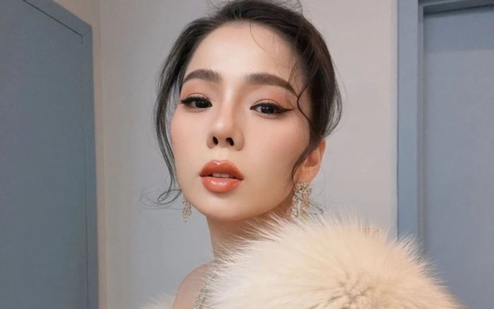 Mạng xã hội dậy sóng với ca sĩ Lệ Quyên