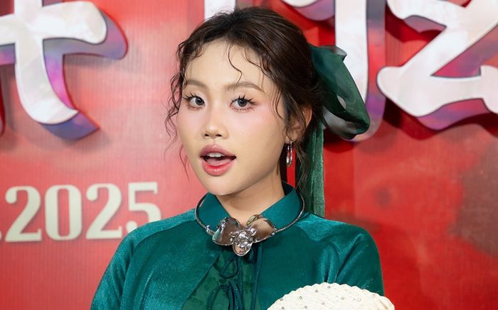 Phương Mỹ Chi đã đúng khi từ bỏ số tiền 242 tỷ đồng