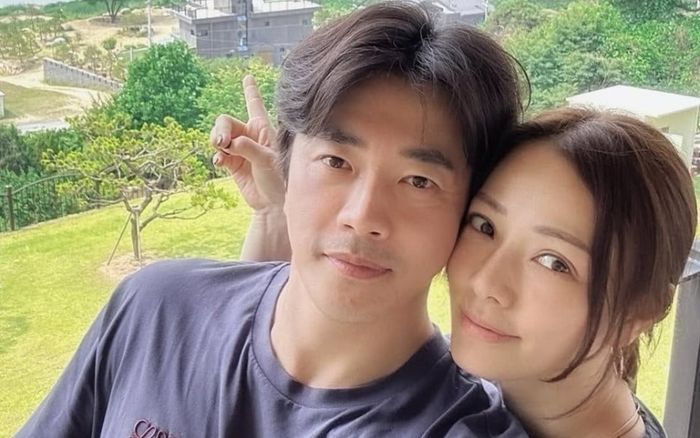 Kwon Sang Woo bị vợ 'bóc phốt'