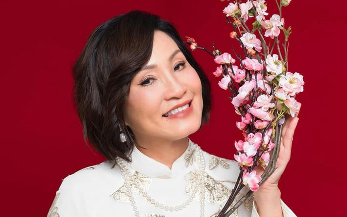 Hồng Đào chính thức ấn định ngày trọng đại