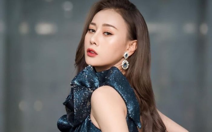 Về Ninh Bình quê Phương Oanh tìm những nơi có thể ngồi hàng giờ chỉ để ngắm cảnh