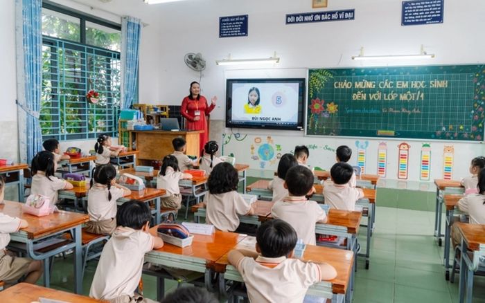 Tiếng Anh có thể thành môn bắt buộc từ lớp 1