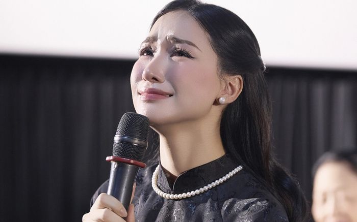 Hòa Minzy nhắc về biến cố