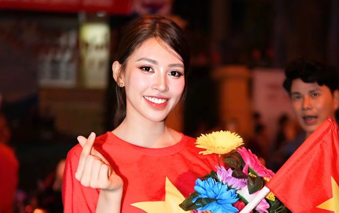 Tuyên bố của Tiểu Vy khi Việt Nam thắng ở ASEAN Cup