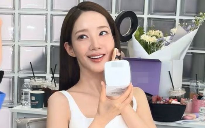 Park Min Young gây bàn luận vì quá gầy