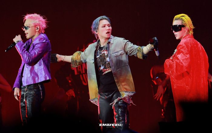 BIGBANG phô diễn 3 màu sắc solo trong concert kỷ niệm 20 năm