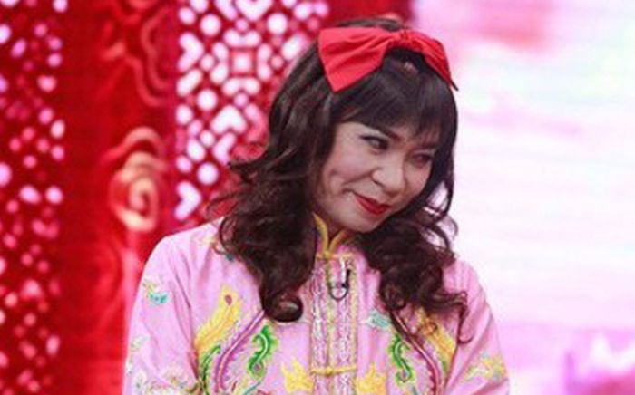 NSND Công Lý gây chú ý với cảnh tượng hiếm thấy