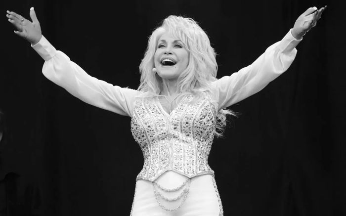 Huyền thoại Dolly Parton qua đời ở tuổi 80, người thân tiết lộ di nguyện