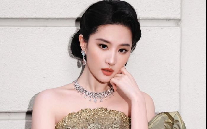 Đã rõ lý do Lưu Diệc Phi không thể tranh giải Kim Ưng