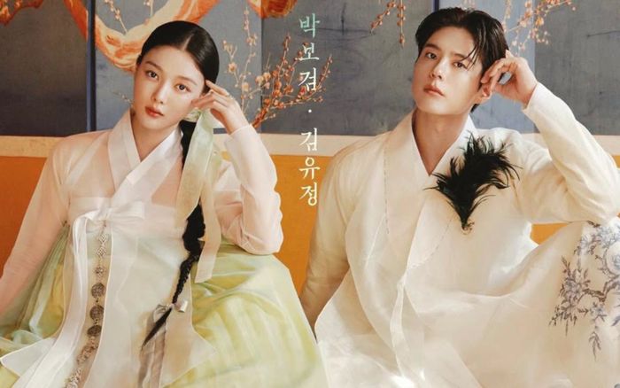 Dàn sao Mây Họa Ánh Trăng kỷ niệm 10 năm phát sóng với bộ ảnh Hanbok