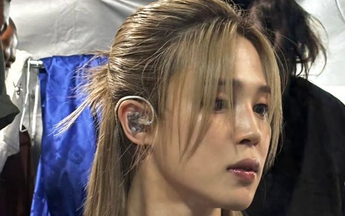 Ảnh hậu trường đang gây sốt của Jimin (BTS)