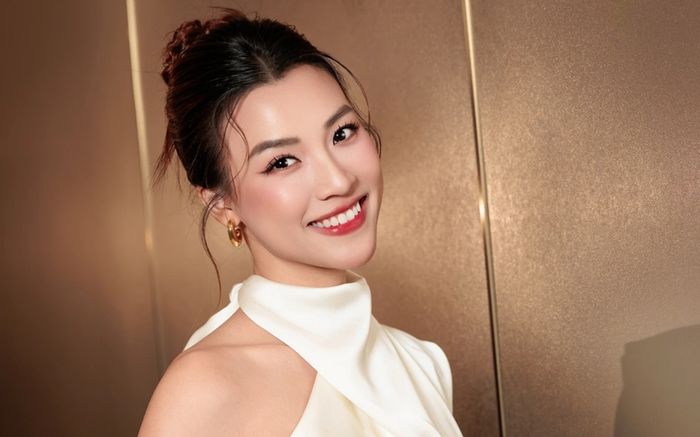 Học vấn của Á hậu Hoàng Oanh