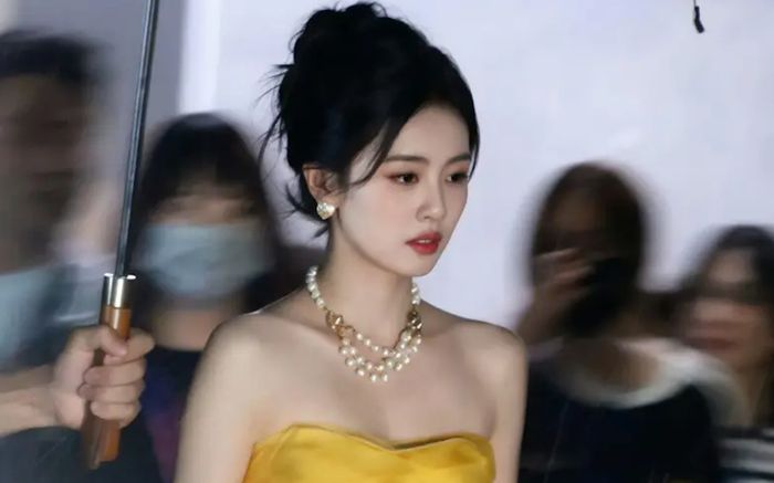 Bạch Lộc hiếm hoi xuất hiện sau nhiều tranh cãi