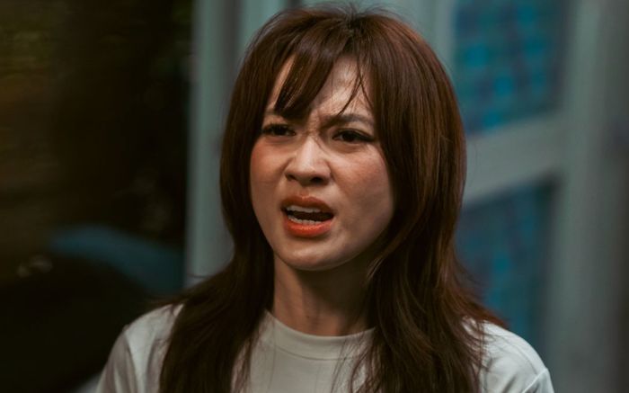 Phương Anh Đào liên tục gặp cảnh đời 'khổ cực'